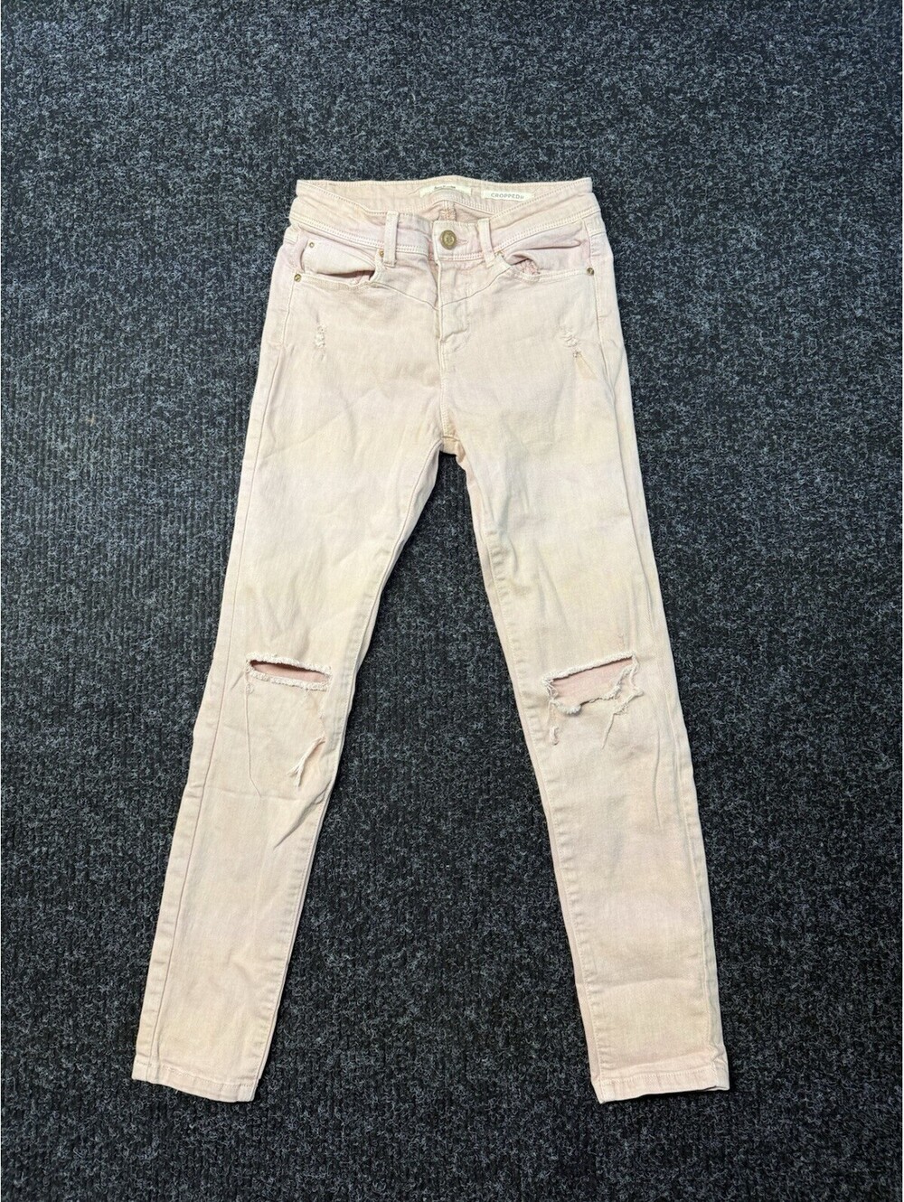 Stradivarius Women’s Pink Distressed Cropped Skinny Jeans Size 4